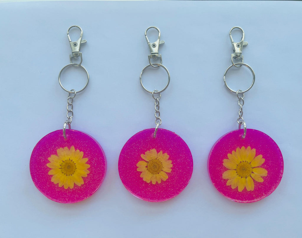 Handmade Pressed Flower Keychain: Pink Glitter Resin Keyring