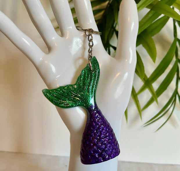 Glitter Mermaid Tail Keychain: Sparkly Resin Backpack Clip