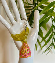 Glitter Mermaid Tail Keychain: Sparkly Resin Backpack Clip